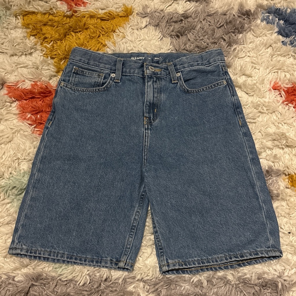 old navy knee-length jorts size